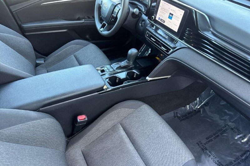 Used 2025 Toyota Camry LEImage 14