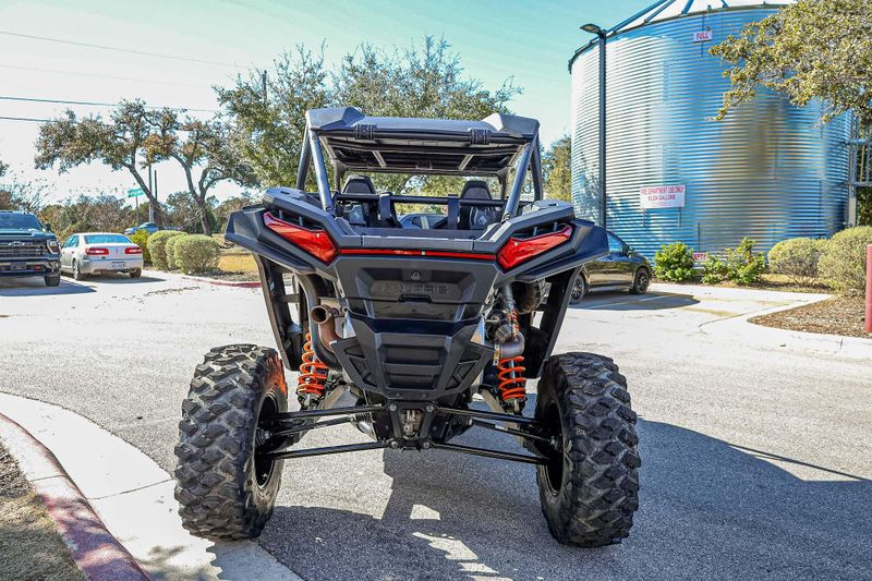 2024 Polaris RZR XP 1000 ULTIMATE MATTE TITANIUM AND ONYX BLACKImage 7