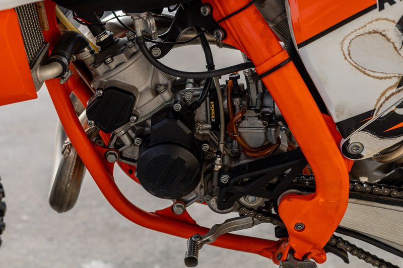 2022 KTM 85 SX 1916 in a ORANGE exterior color. Family PowerSports (877) 886-1997 familypowersports.com 