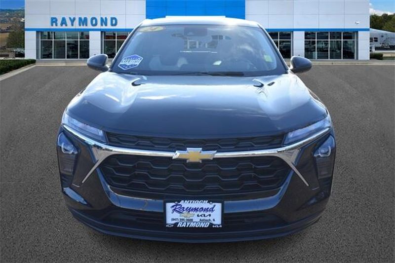 2024 Chevrolet Trax LSImage 7