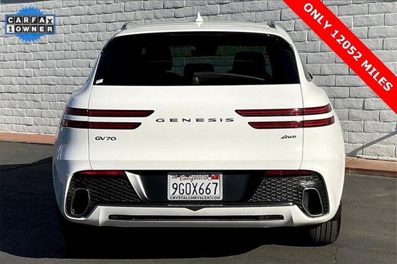 Used 2023 Genesis GV70 2.5T AdvancedImage 3