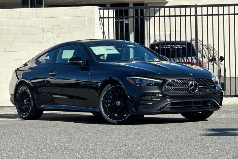 New 2026 Mercedes-Benz CLE 450Image 2
