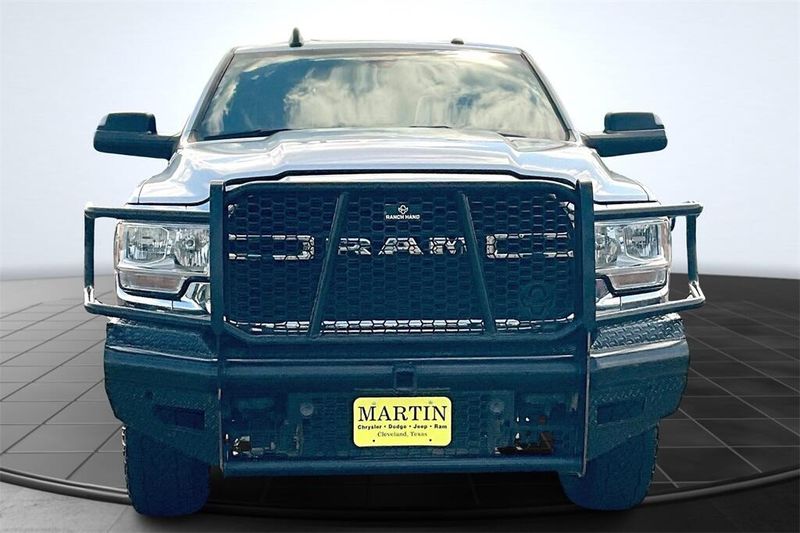 2022 Ram 2500 Tradesman photo 3