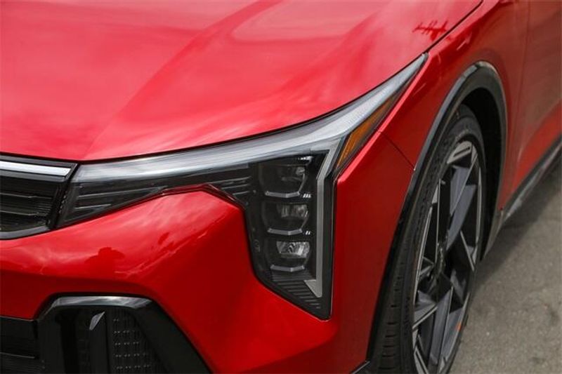 New 2025 Kia K4 GT-LineImage 13