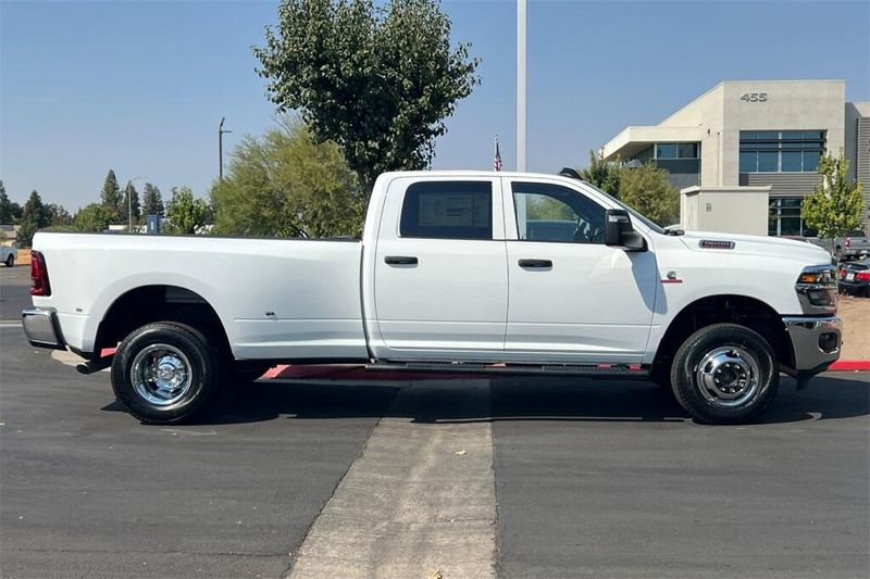 2026 Ram 3500 Tradesman photo 3