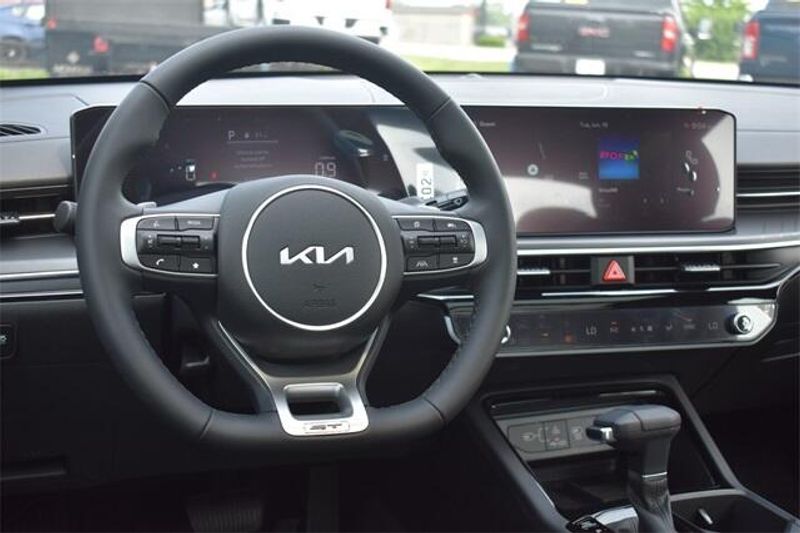 2025 Kia K5 GTImage 18