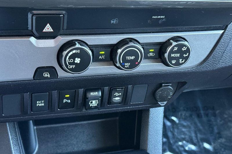 Used 2019 Toyota Tacoma SR5Image 18