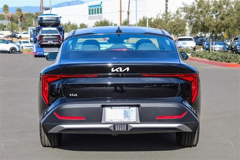 New 2025 Kia K4 EXImage 16