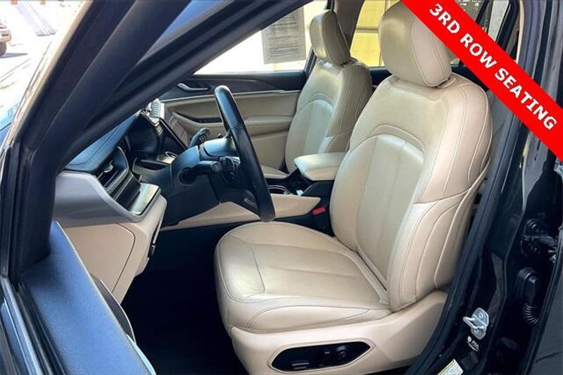 Used 2021 Jeep Grand Cherokee L LimitedImage 24