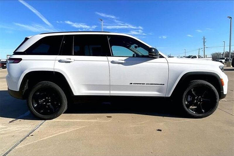 2025 Jeep Grand Cherokee Limited 4x4Image 15