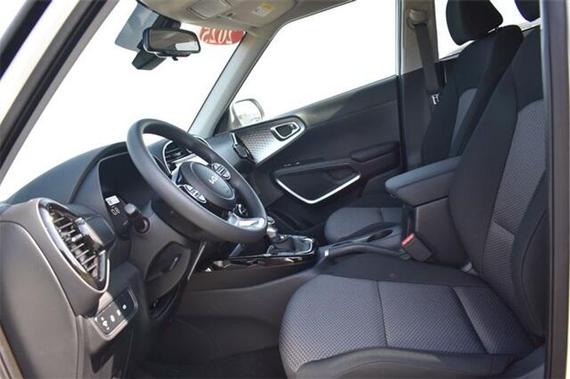 New 2025 Kia Soul SImage 22