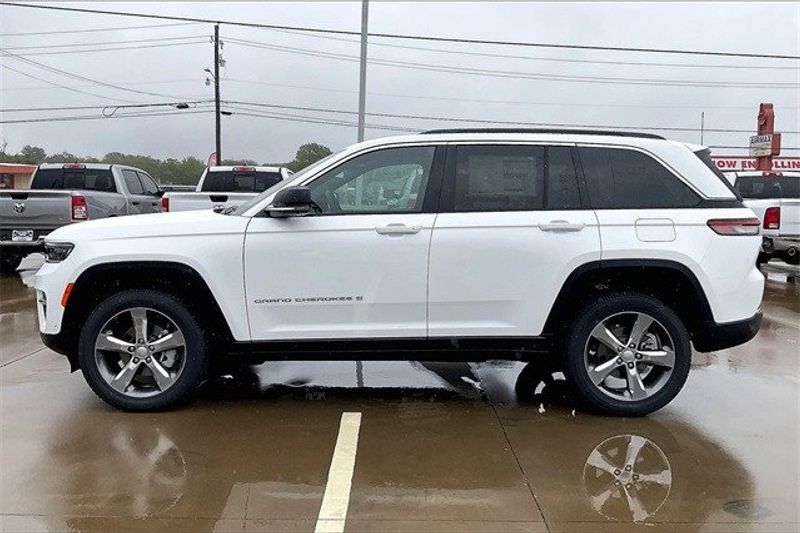 2024 Jeep Grand Cherokee Limited 4x4Image 14