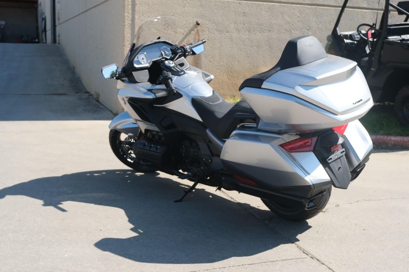 NEW 2025 HONDA GOLD WING TOUR DCT  in a LIGHT SILVER METALLIC exterior color. Family PowerSports (877) 886-1997 familypowersports.com 