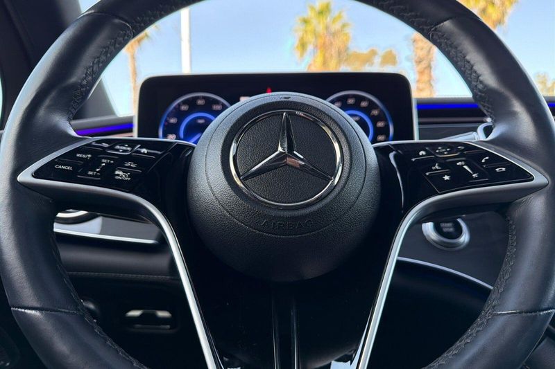 Used 2023 Mercedes-Benz EQS 450Image 28