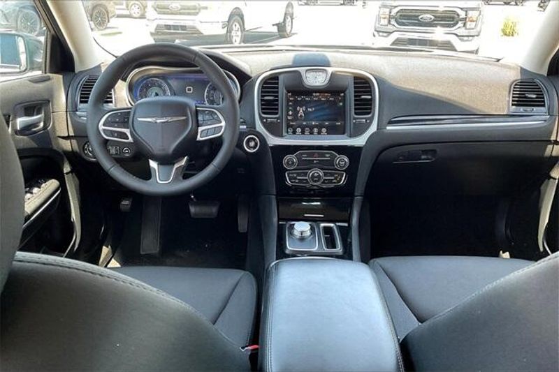 Used 2023 Chrysler 300 TouringImage 15