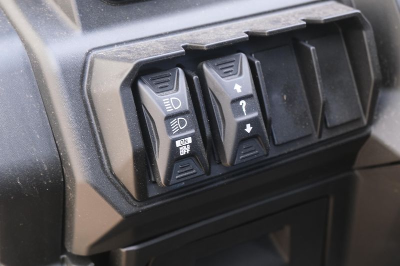 NEW 2026 CAN-AM DEFENDER MAX XT HD11 Image 24