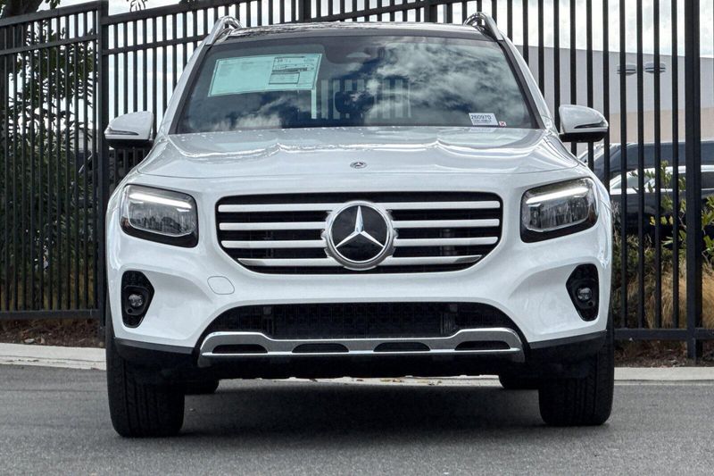 New 2026 Mercedes-Benz GLB 250Image 6