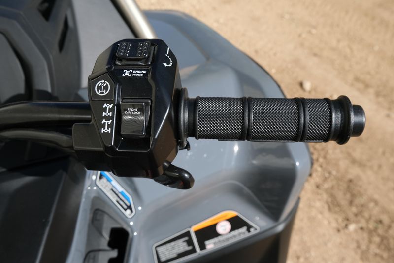 NEW 2026 CAN-AM OUTLANDER X MR 850 Image 12