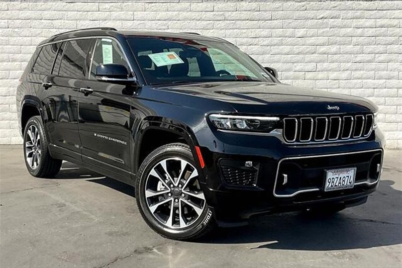 Used 2022 Jeep Grand Cherokee L OverlandImage 12
