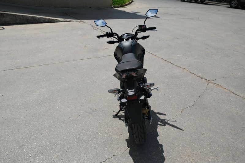 2025 Kawasaki Z125 PRO METALLIC MATTE OLD SCHOOL GREEN Image 5