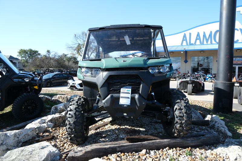 2025 Can-Am DEFENDER MAX DPS HD7 COMPASS GREENImage 5