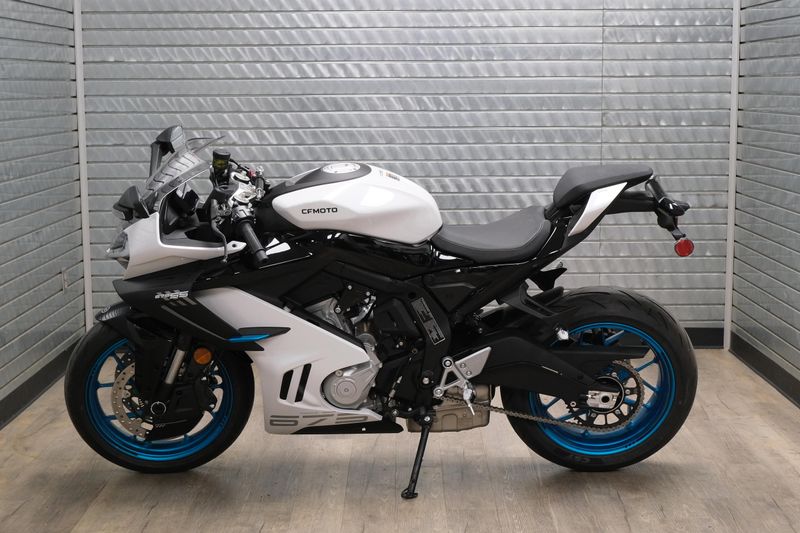 NEW 2026 CFMOTO 675SS Image 6