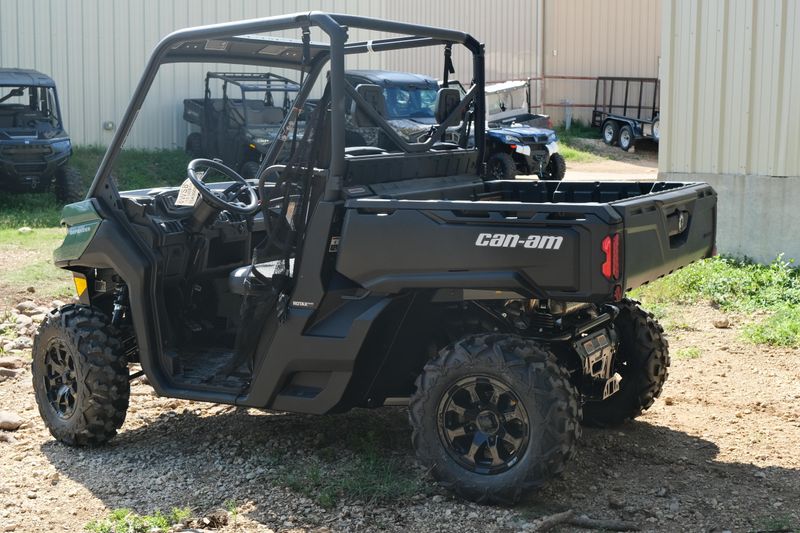 2025 Can-Am DEFENDER DPS HD7 COMPASS GREEN Image 4