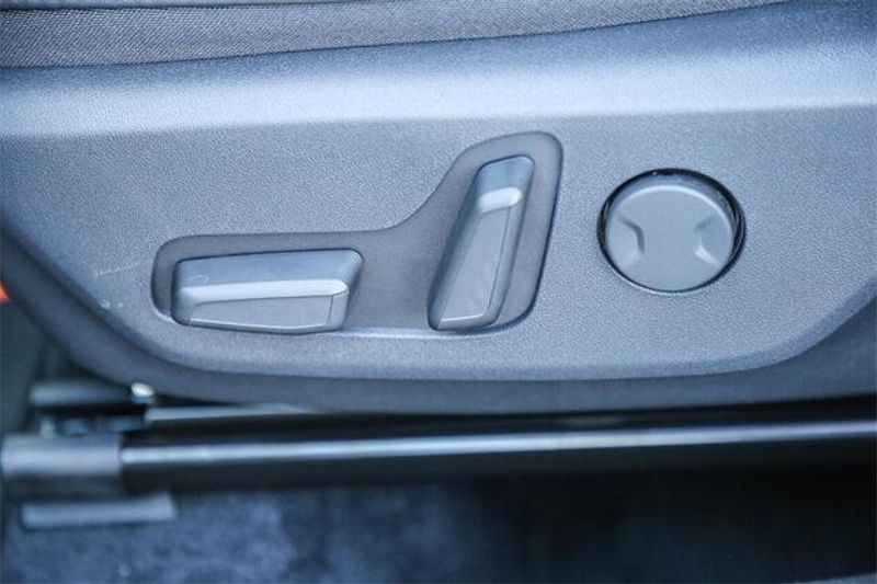 New 2025 Kia Niro EX TouringImage 23