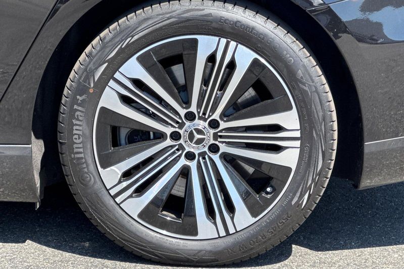 Used 2024 Mercedes-Benz EQS 450Image 35