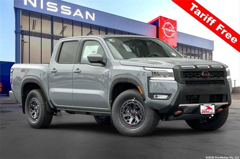 New 2025 Nissan Frontier PRO-4XImage 1