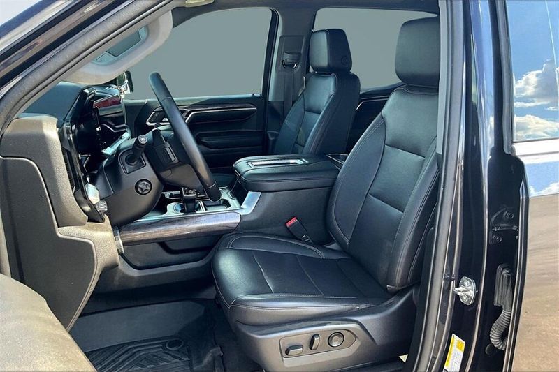 2022 Chevrolet Silverado 1500 LTZ photo 24