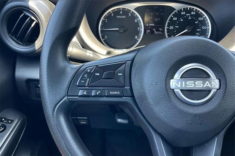 Used 2024 Nissan Kicks SImage 18