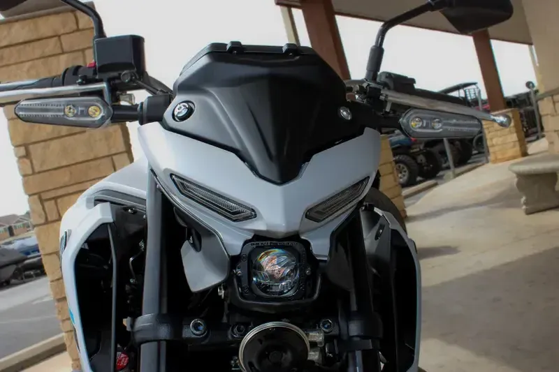 2025 Yamaha MT03 ICE STORM Image 18