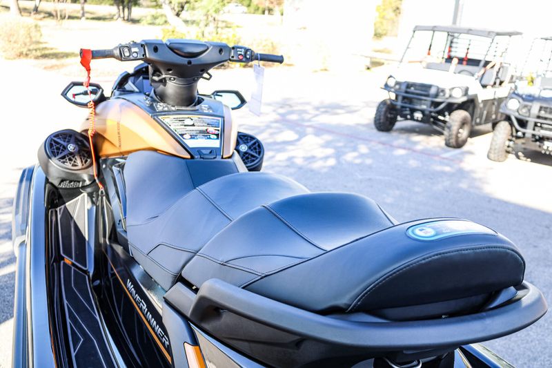 2025 Yamaha FX CRUISER HO WITH AUDIO COPPER AND BLACK Image 4