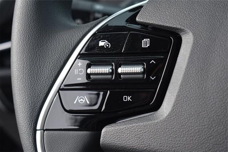 2025 Kia Niro LXImage 23