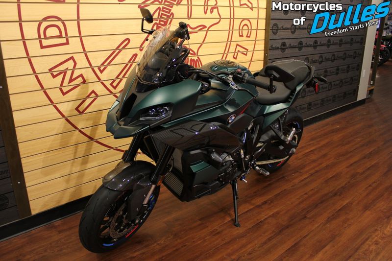 New 2026 BMW M1000XR Image 4