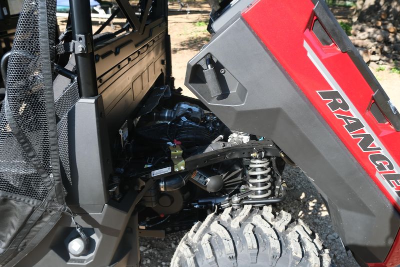 2025 Polaris RANGER CREW XP 1000 PREMIUM SUNSET RED Image 31