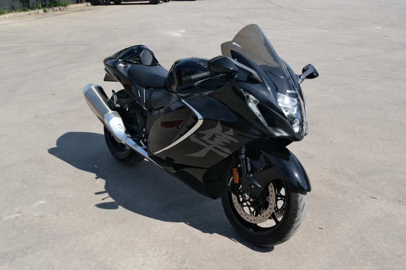 Used 2024 Suzuki HAYABUSA METALLIC MATTE BLACK NO 2 AND GLASS SPARKLE BLACK Image 1