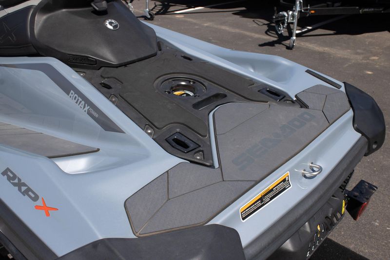 NEW 2025 SEADOO RXPX 325 WITH SOUND SYSTEM Image 16