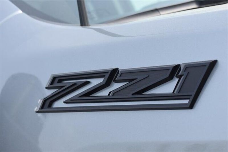 2025 Chevrolet Silverado 2500HD CustomImage 12
