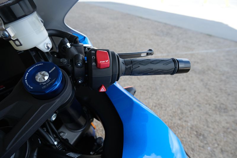 2025 Suzuki GSXR1000R BLUEImage 13