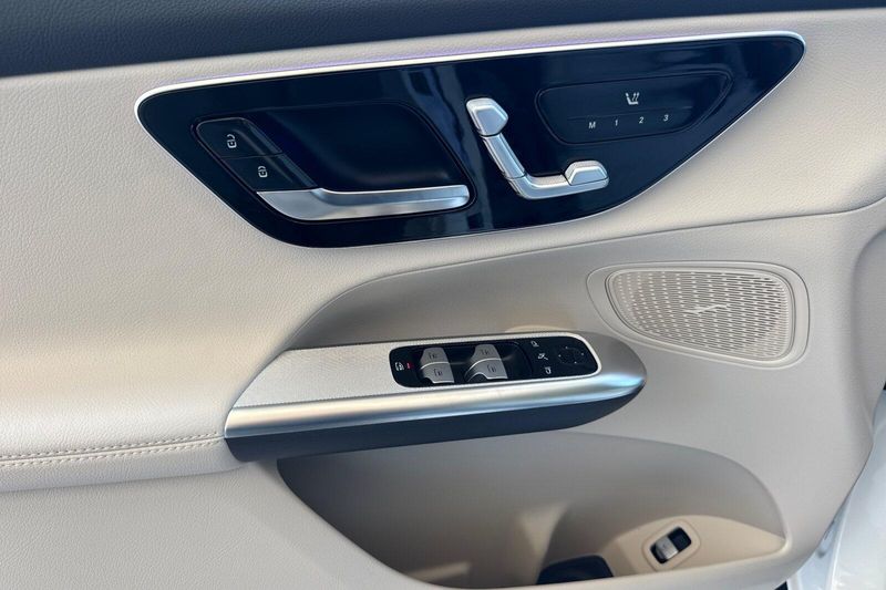 New 2027 Mercedes-Benz GLC-Class GLCGLC 300Image 8