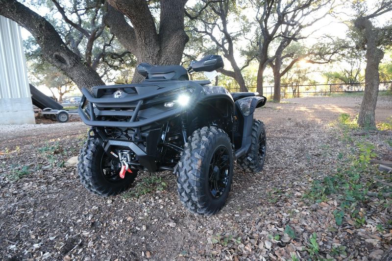 2025 Can-Am OUTLANDER XT 850 WILDLAND CAMO Image 1