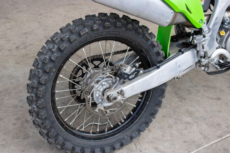 USED 2022 KAWASAKI KX 450 Image 9