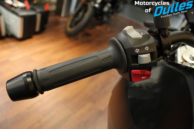 New 2025 BMW G 310 GS Image 9