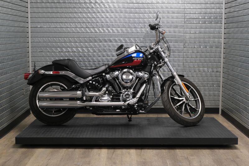 USED 2019 HARLEY SOFTAIL LOW RIDER Image 2