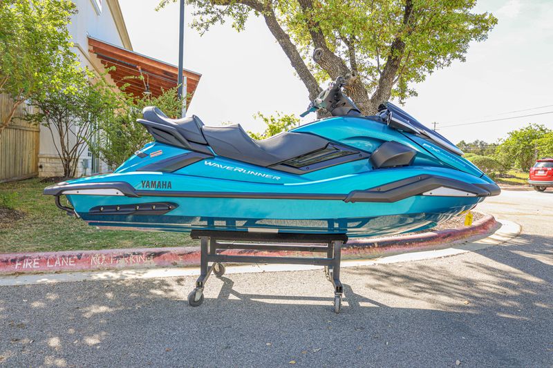 NEW 2026 YAMAHA FX CRUISER SVHO WITH AUDIO Image 6