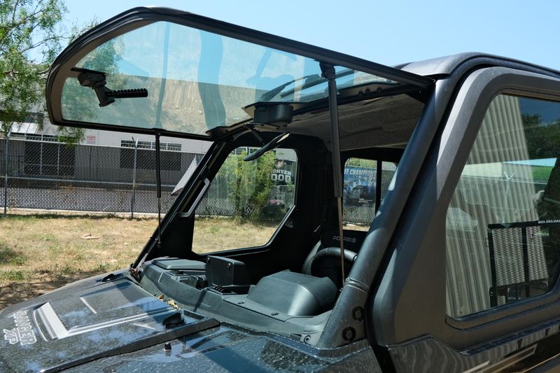 New 2025 Polaris RANGER CREW XP 1000 NORTHSTAR TEXAS EDITION BLACK CRYSTAL Image 10