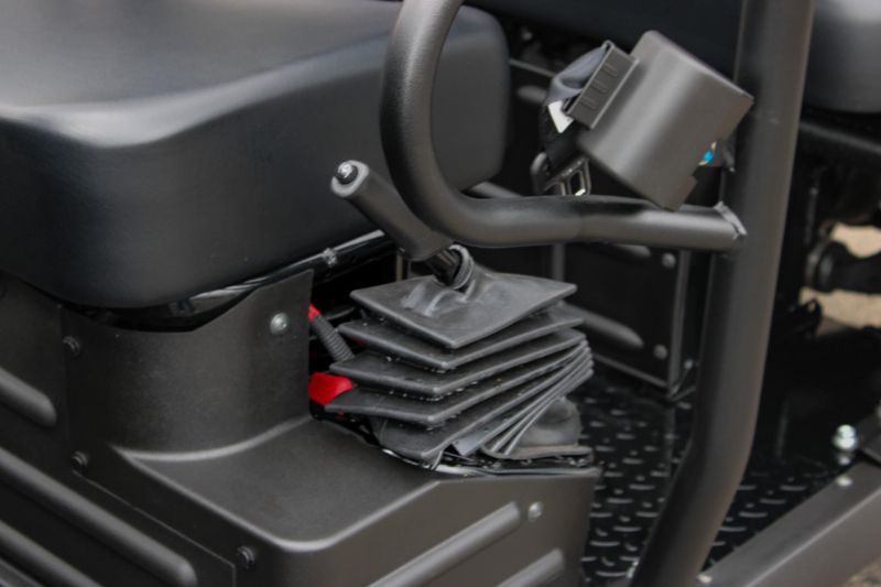2025 Kawasaki MULE 4010 TRANS4X4 DARK ROYAL RED Image 21