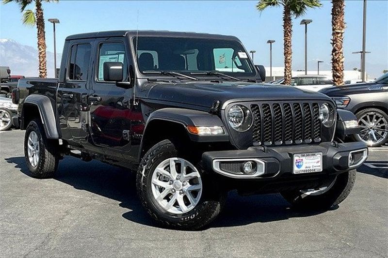 2023 Jeep Gladiator SportImage 14